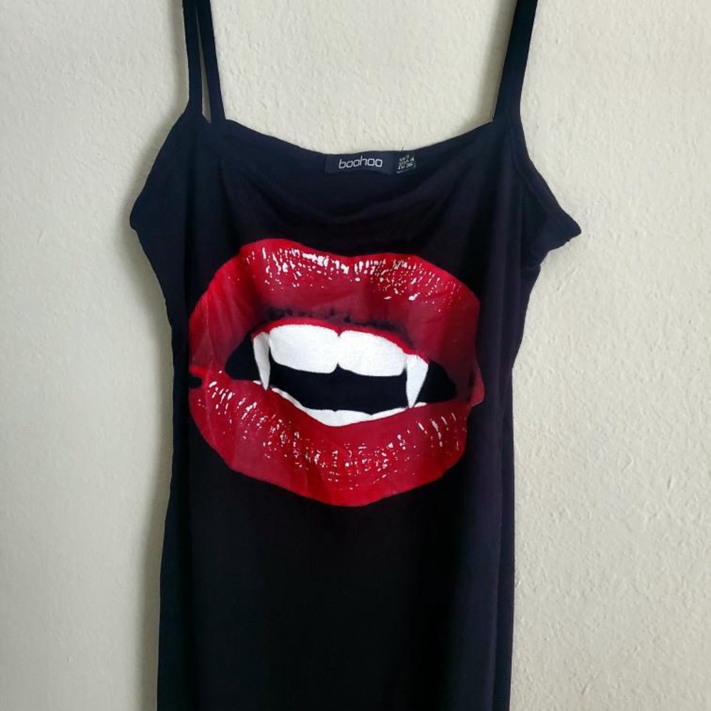Halloween Vampire Lips Bodycon Dress in Black - Picture 3 of 4